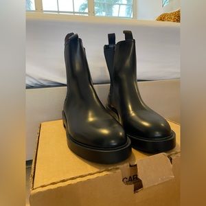 CHELSEA BOOTS (size 40) never used